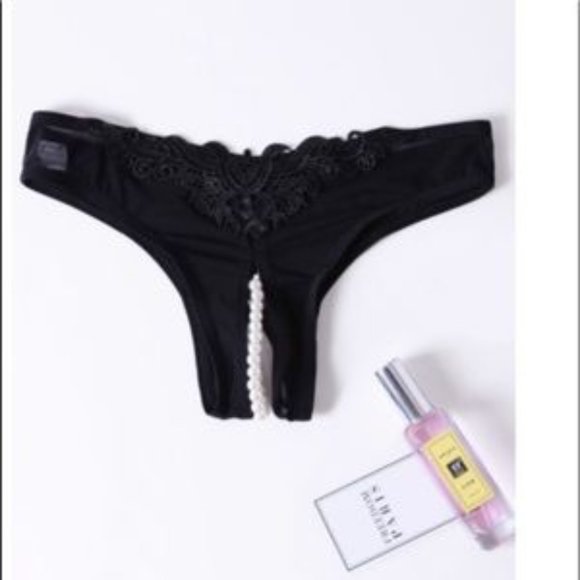 Sexy Black Lace Pearl Crotchless Panties - Picture 2 of 4